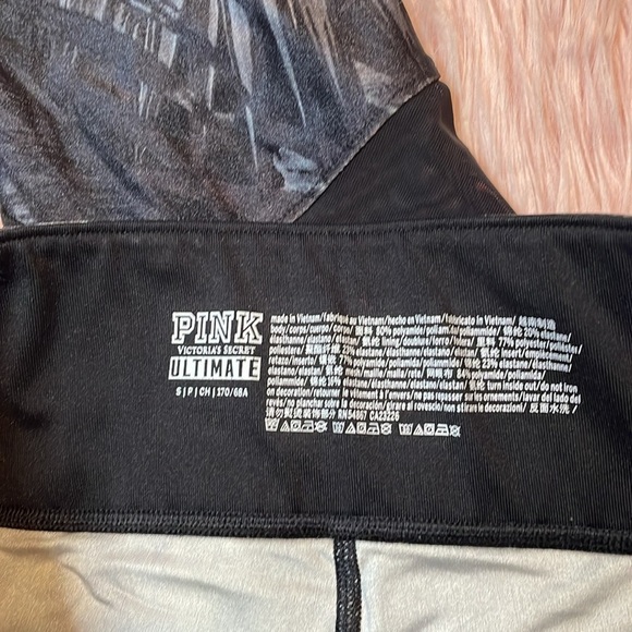 PINK Victoria’s Secret Ultimate Tropical Leggings Size‎ Small - Picture 2 of 7